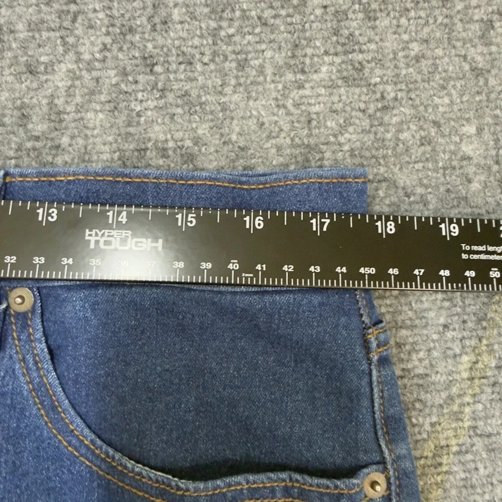 NWT Levi's 502 Taper Jeans Medium Wash Denim Blue Size 34x32